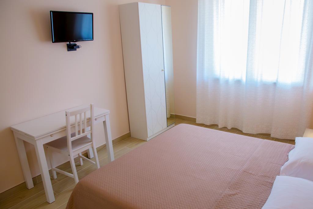 Gleda Rooms In The Square Pompeya Habitación foto